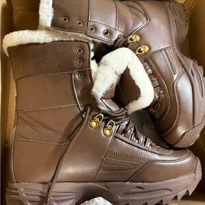 Fila Disruptor Boots in Brown and Navy